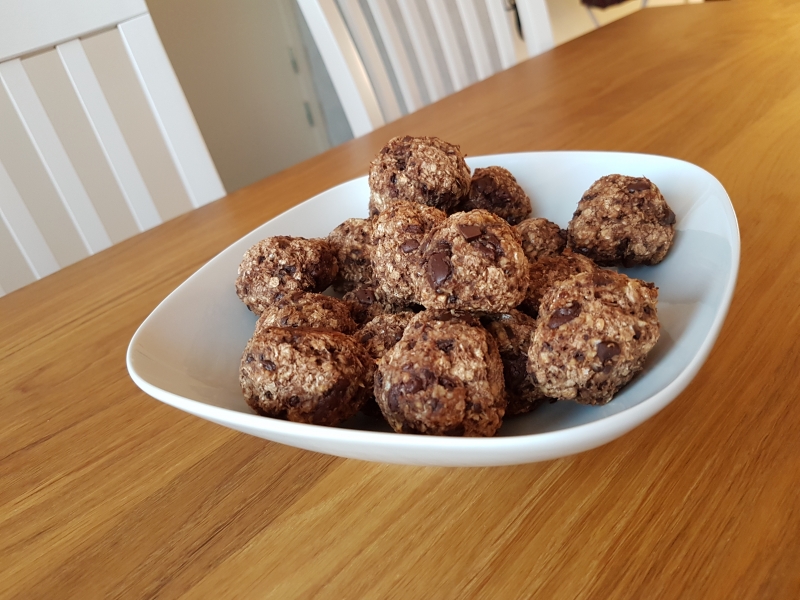 20170107_143422 - Mellanmålstips: Havregrynsbollar med banan och protein