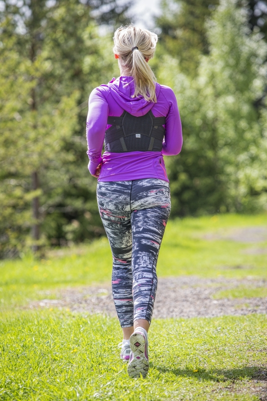 Lo%CC%88pning%20ha%CC%8Allning - Så får du en bättre hållning med Stärkevästen