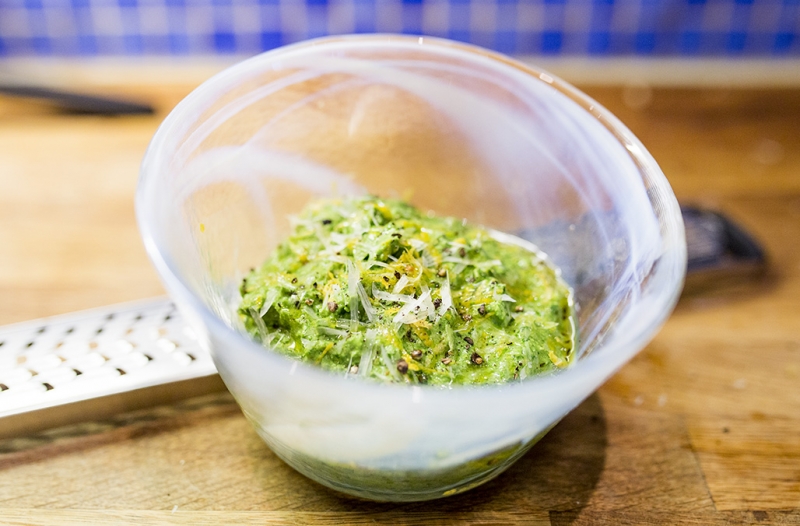 Pesto pa babyspenat och solroskarnor superlivsmedel