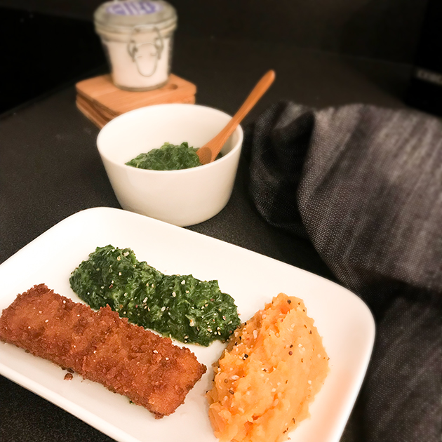 fiskpinnar - Mannagrynsfisk med sötpotatis- och linsmos och stuvad spenat