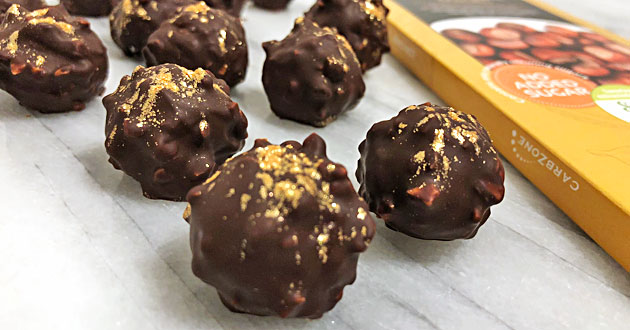 hazel_carbzone - Guide till sockerfritt julgodis med LowCarb choklad