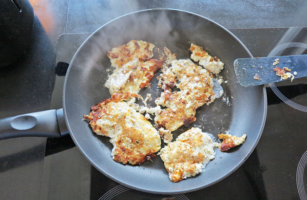 kesoplattar_stekpanna - kesoplättar