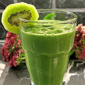 avokadosmoothie med spenat.jpeg sites/default/files/avokadosmoothie med spenat.jpeg