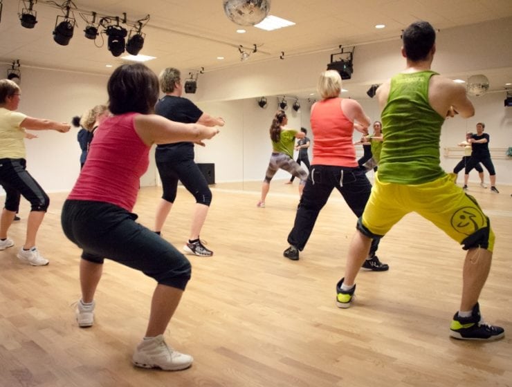 Zumba Sentao: Styrka och rytmer för alla kroppar