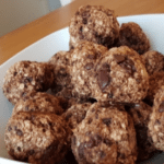 Mellanmålstips: Havregrynsbollar med banan och protein