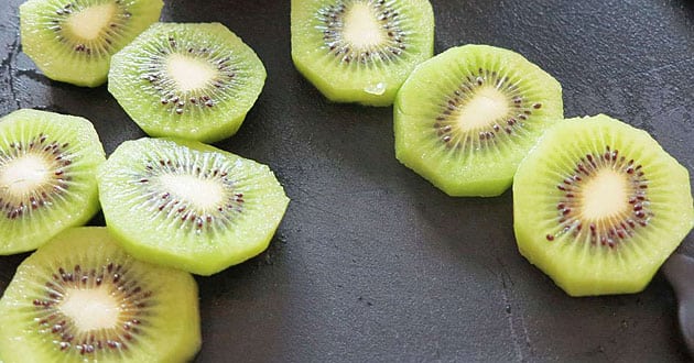 Kiwi – så nyttig är frukten + 3 goda sätt att äta den