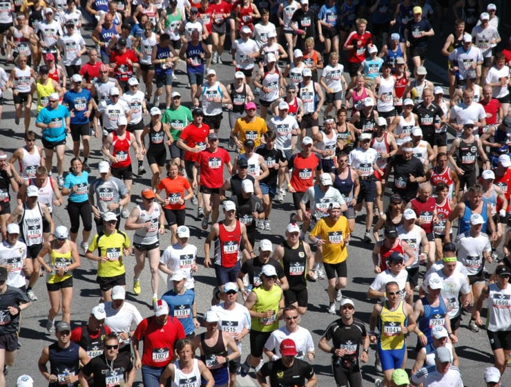 På lördag trängs löparna i Stockholm