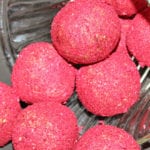 Rawfoodbollar med hallon och lakrits