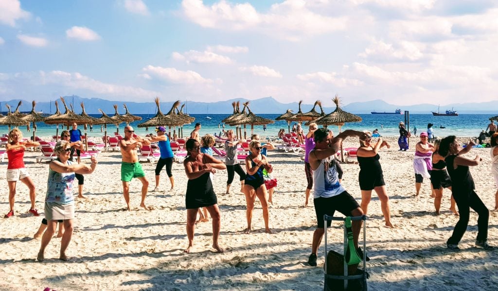 Dans-på-stranden.jpg-strand