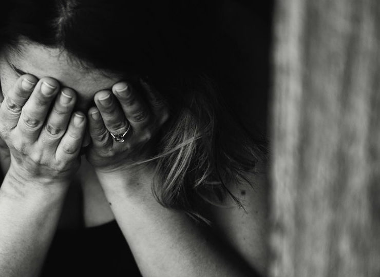 alone-anxious-black-and-white-568027-1