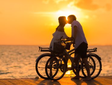 affair-anniversary-beach-1024970