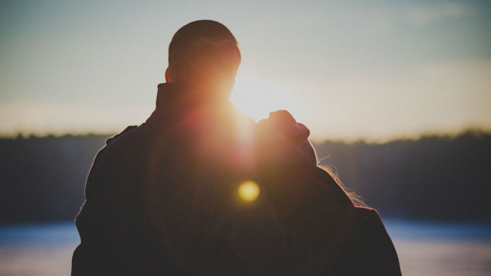 love-couple-sunset-sunrise-40525