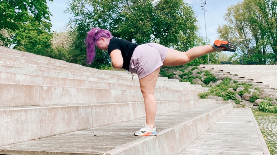 4D193B97-38EB-4C76-84D6-7ADEF792C16A