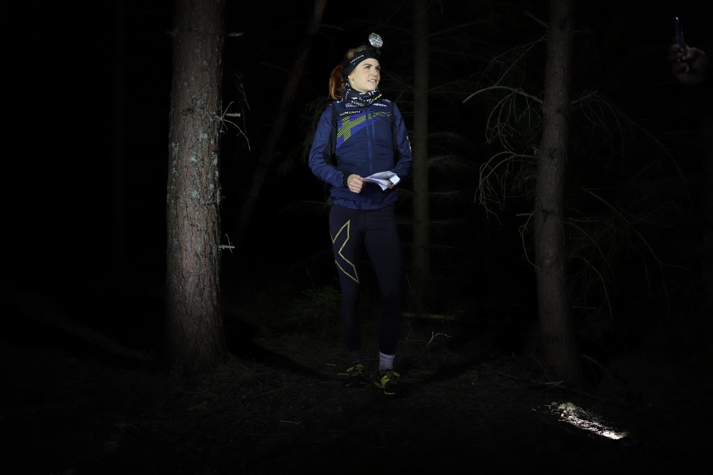 pannlampa springa i mörker