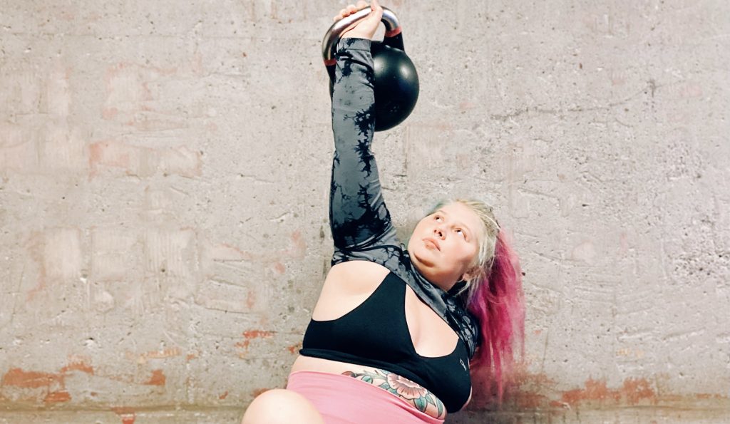 85606610-9852-4877-B1B3-9DF80161E8E3-1024x595 - träningsprogram med kettlebell