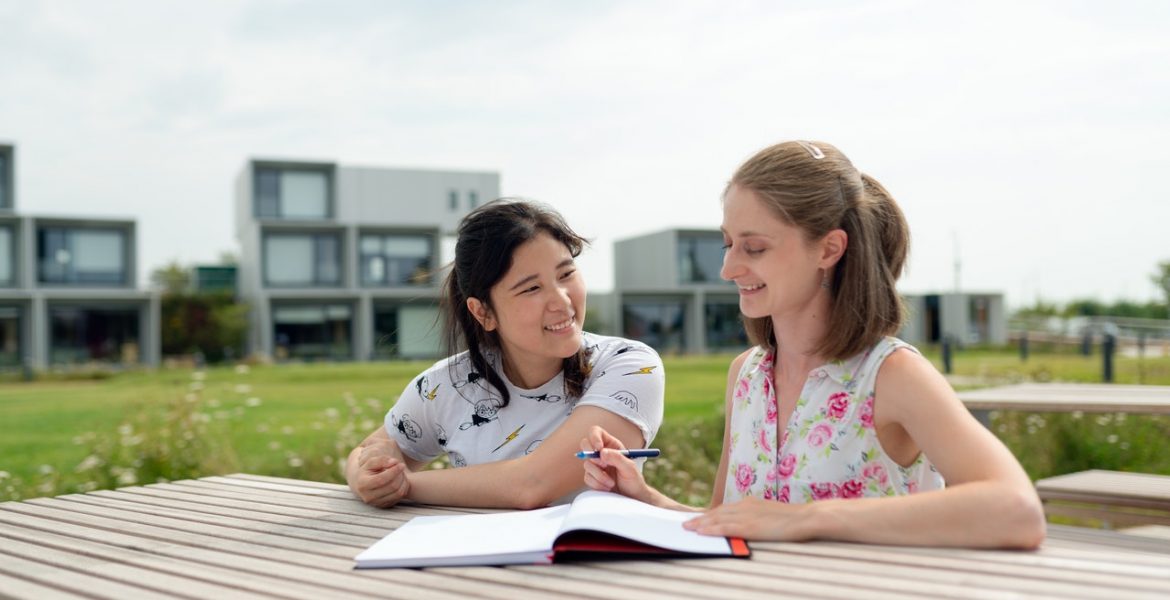 pexels-thisisengineering-3861966