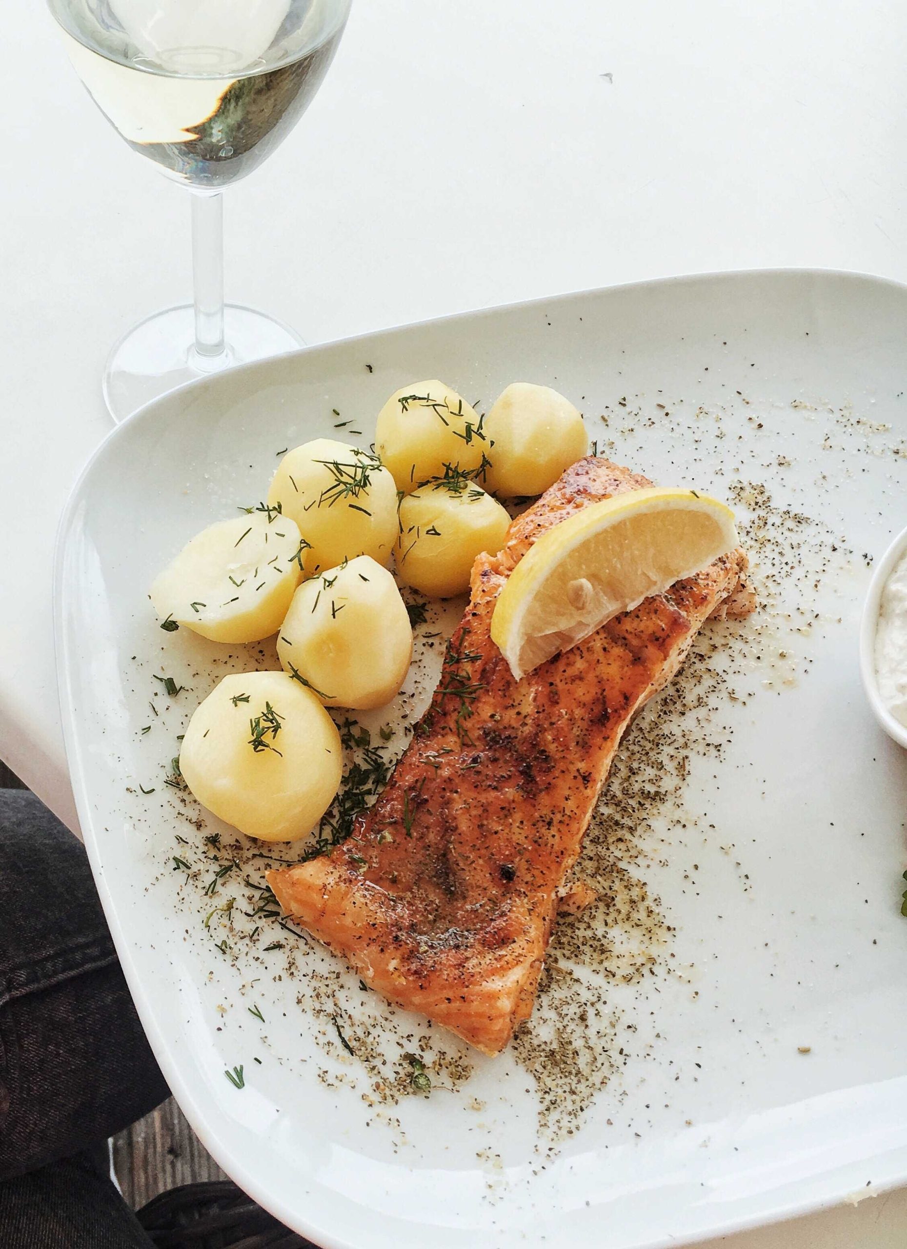 pexels-bronze-digitals-5741440-scaled - påskbord