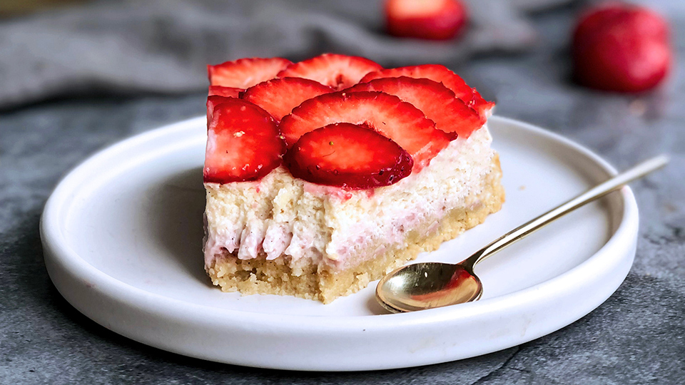 sockerfri jordgubbscheesecake