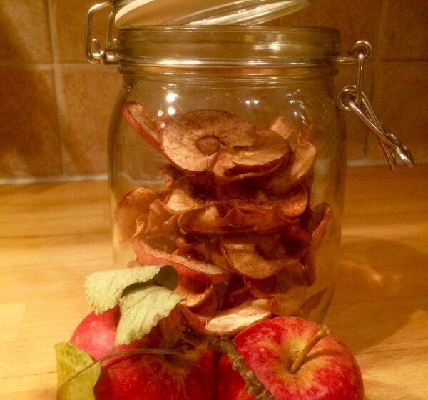 Torkade äpplen – så enkelt gör du dem hemma i ugn!