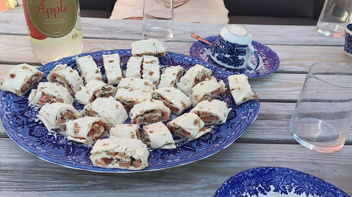 Tunnbrödssnittar med lax