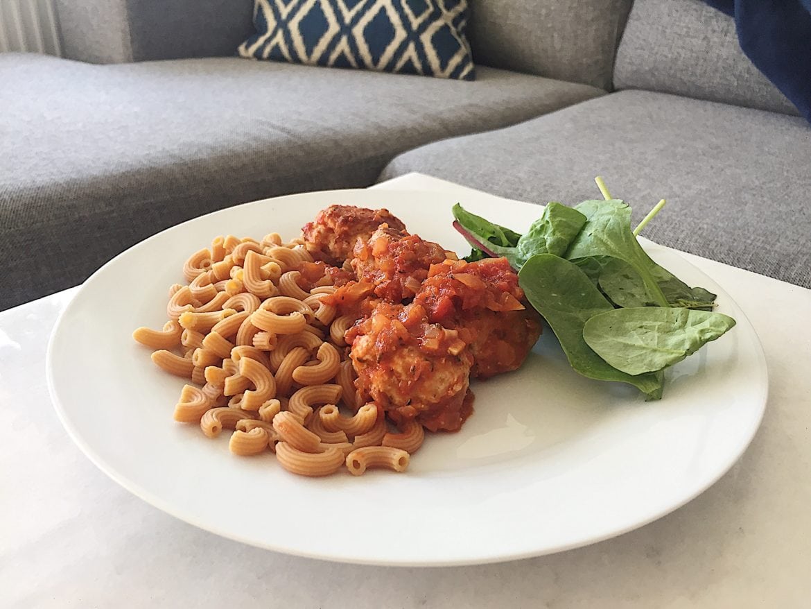 Kycklingbullar i tomatsås
