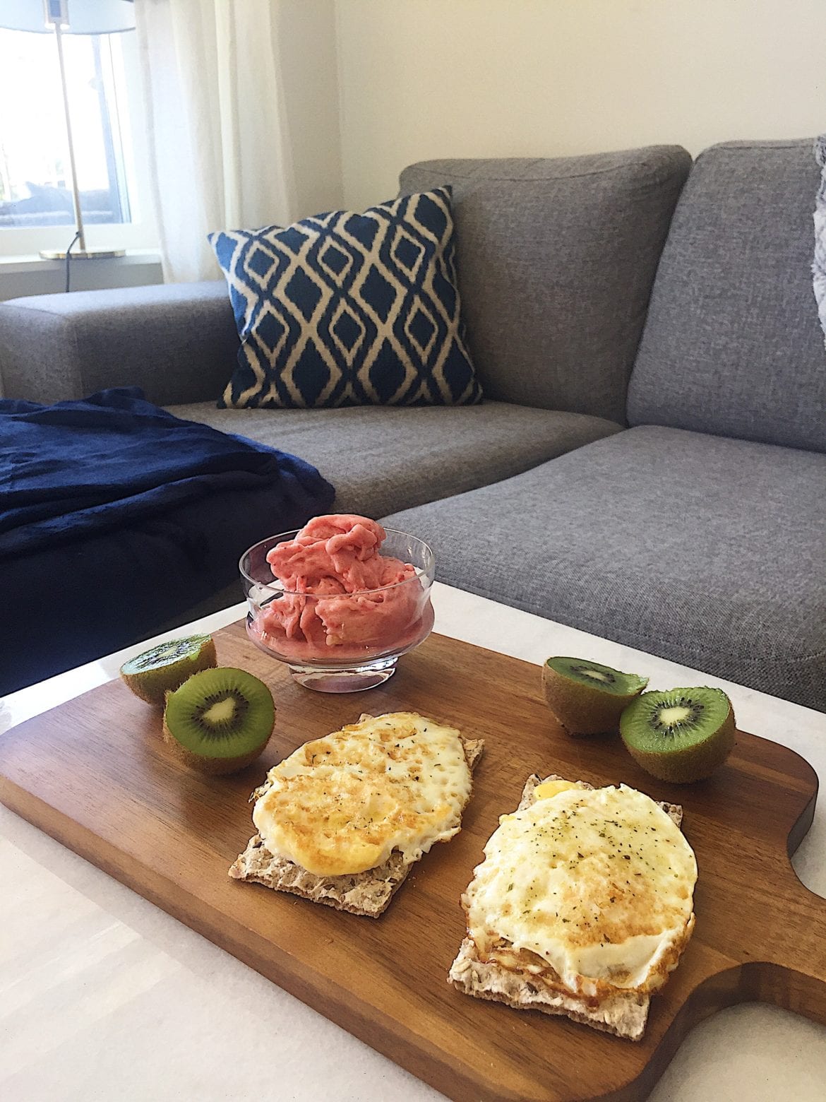 Bananglass med jordgubbar