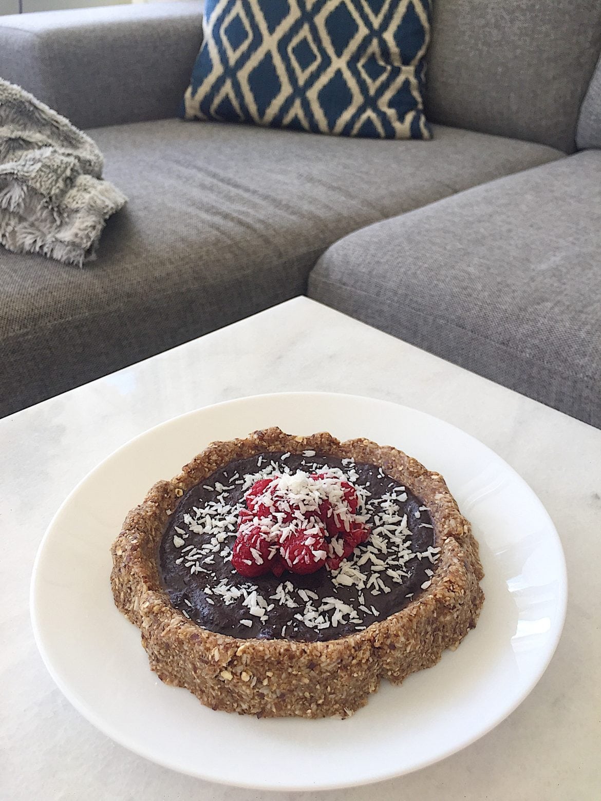 rawfoodcake med choklad och hallon