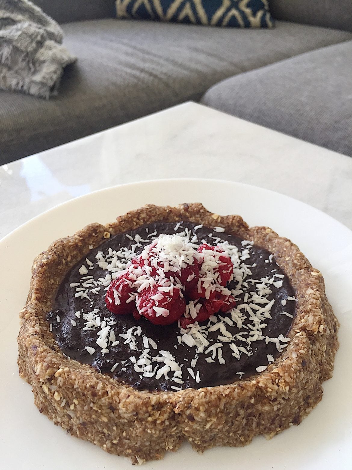 rawfoodcake med choklad och hallon