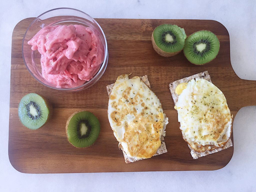 stekt ägg på macka