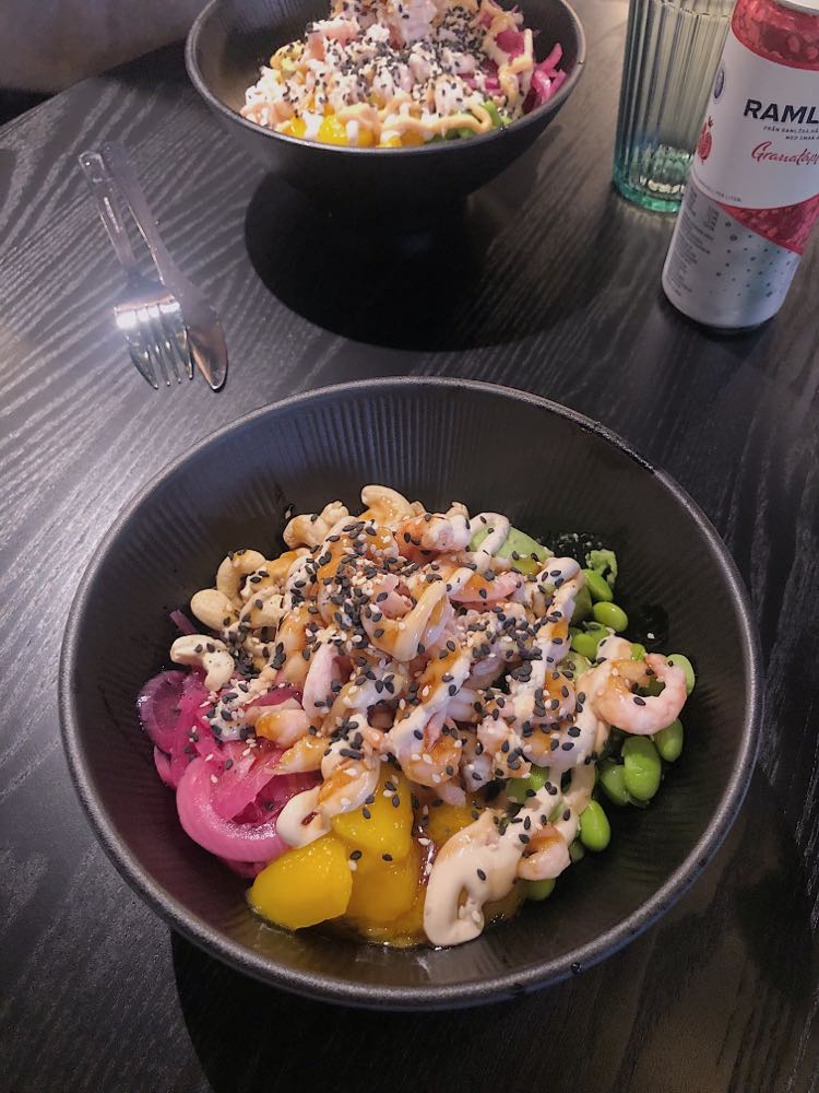 Poké bowl från Hälsobaren