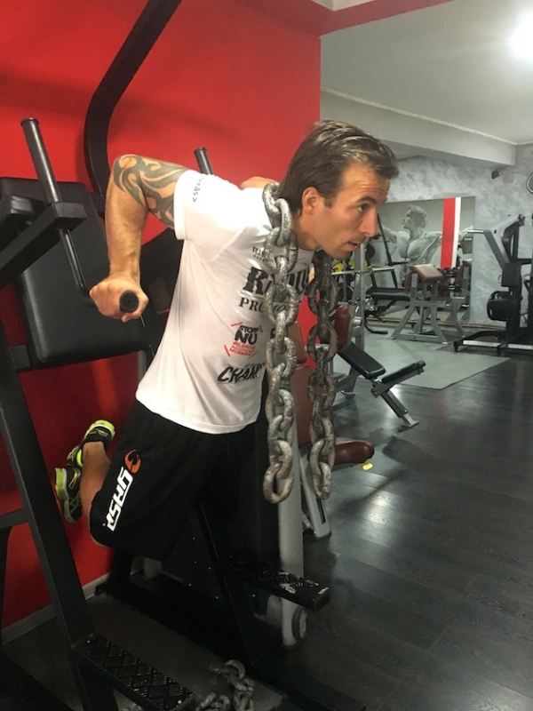 0620-20 - Hardcore träning