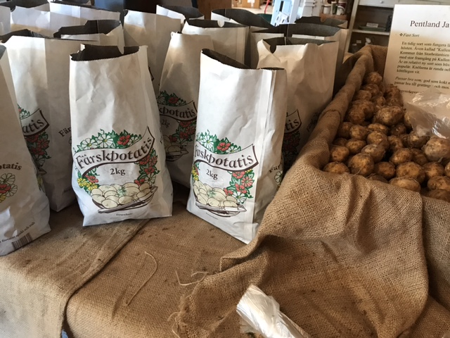 0724-16 - Handla närodlat på gårdsbutiken!