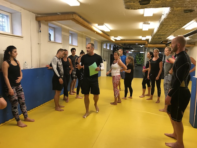 0809-3_0 - Träning på klubben