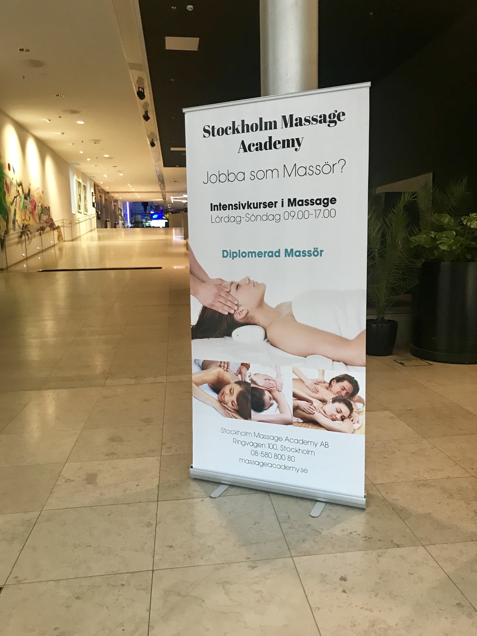 76B5CF66-221C-454B-8A8B-E8CA76AD8D82 - massör