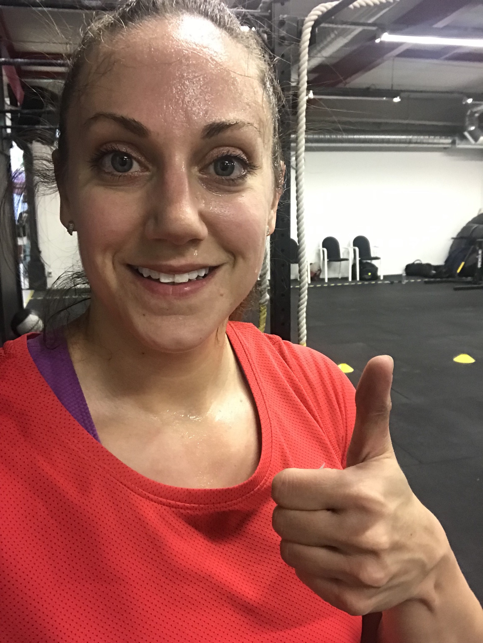 2B98A5D7-1B96-4C05-A7D2-7F56936747D7 - helkroppspass