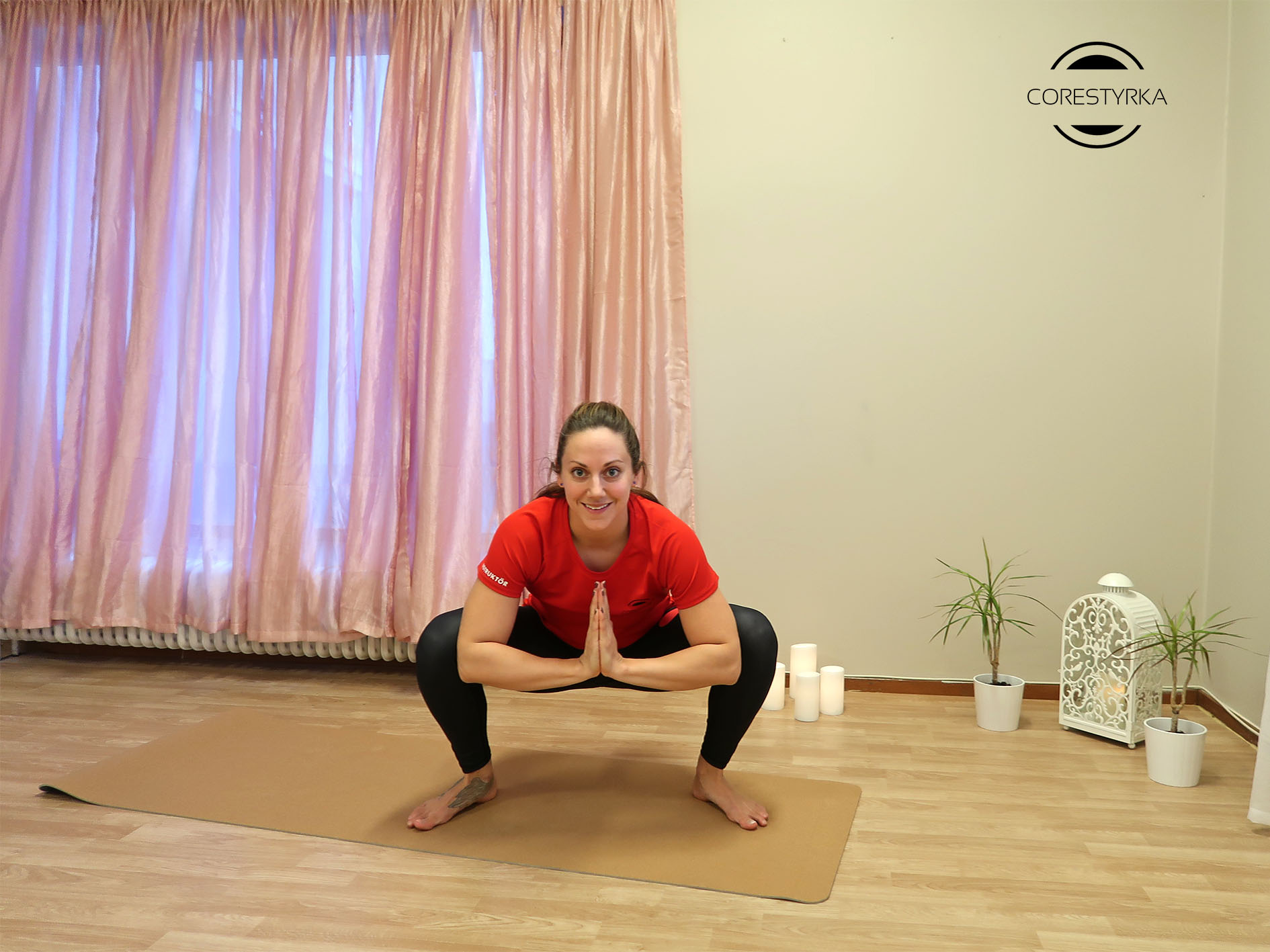 Ryggrotation yogaövning