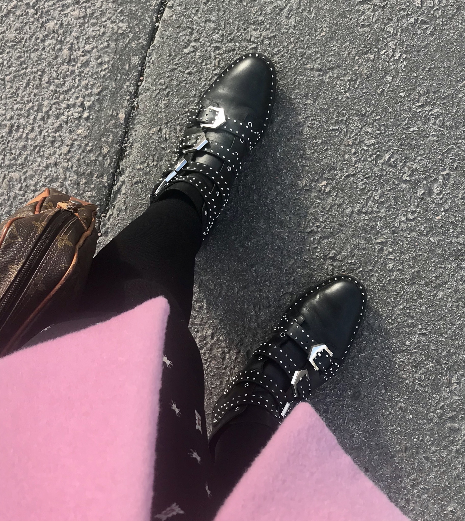 E73DFA65-0062-473C-AA4C-3AFD59EFF171 - Outfit