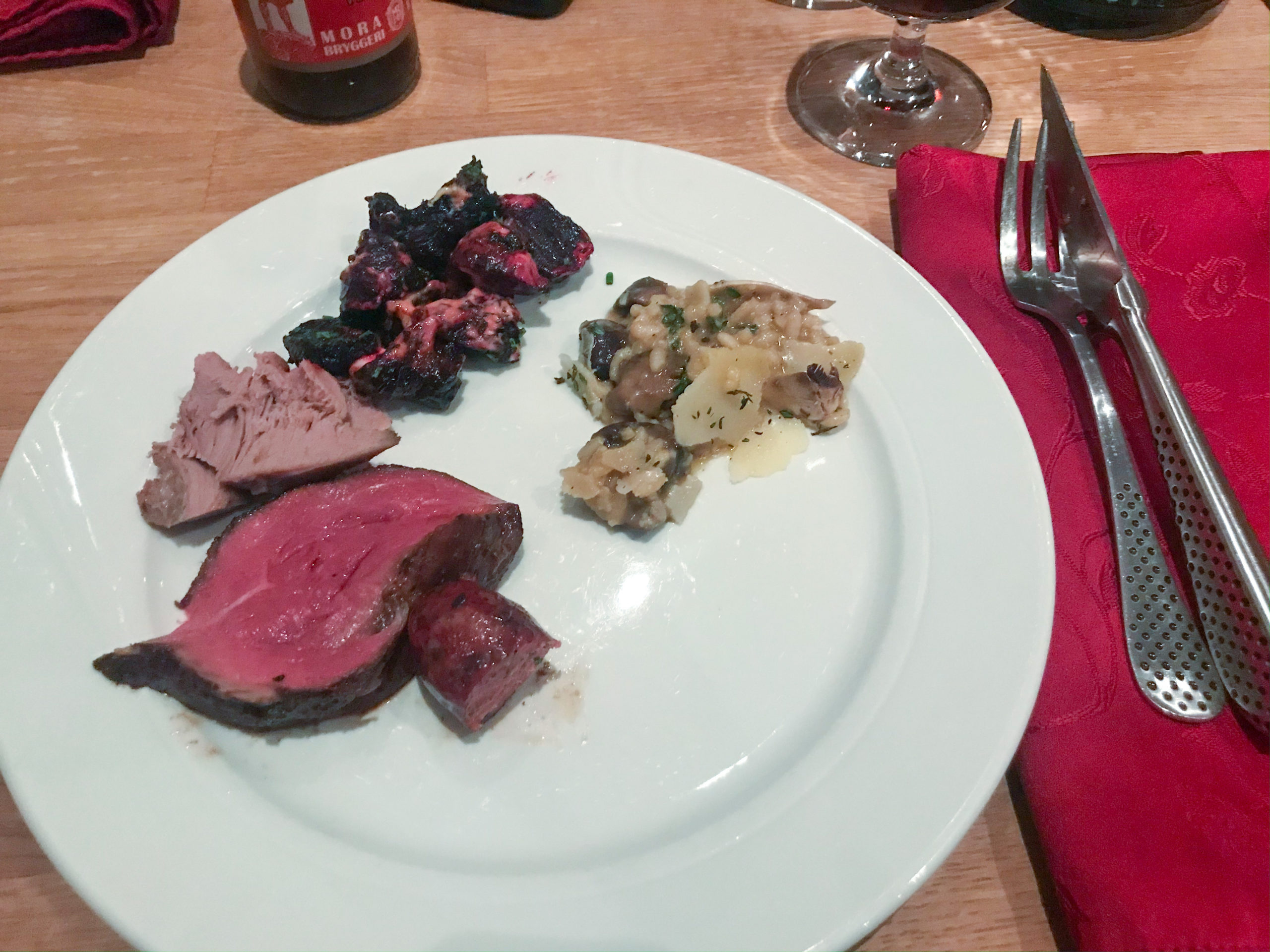 265982F3-9A63-4AE8-BB30-7BEF6B45B746-scaled - middag sälen lammet grisen