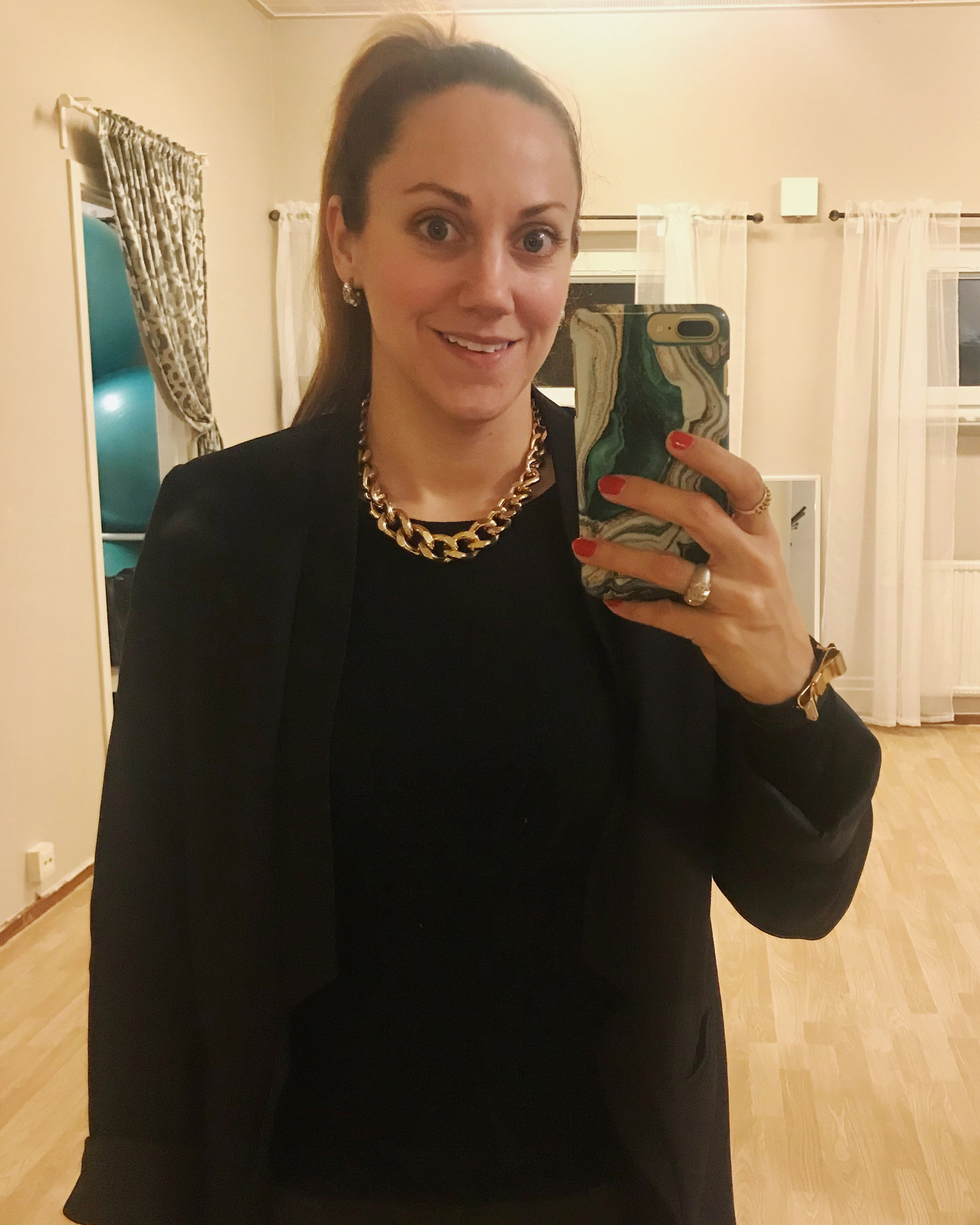 8178D018-4BB6-453C-9CE1-92679141CA8B - Smycken som lyfter en tråkig outfit