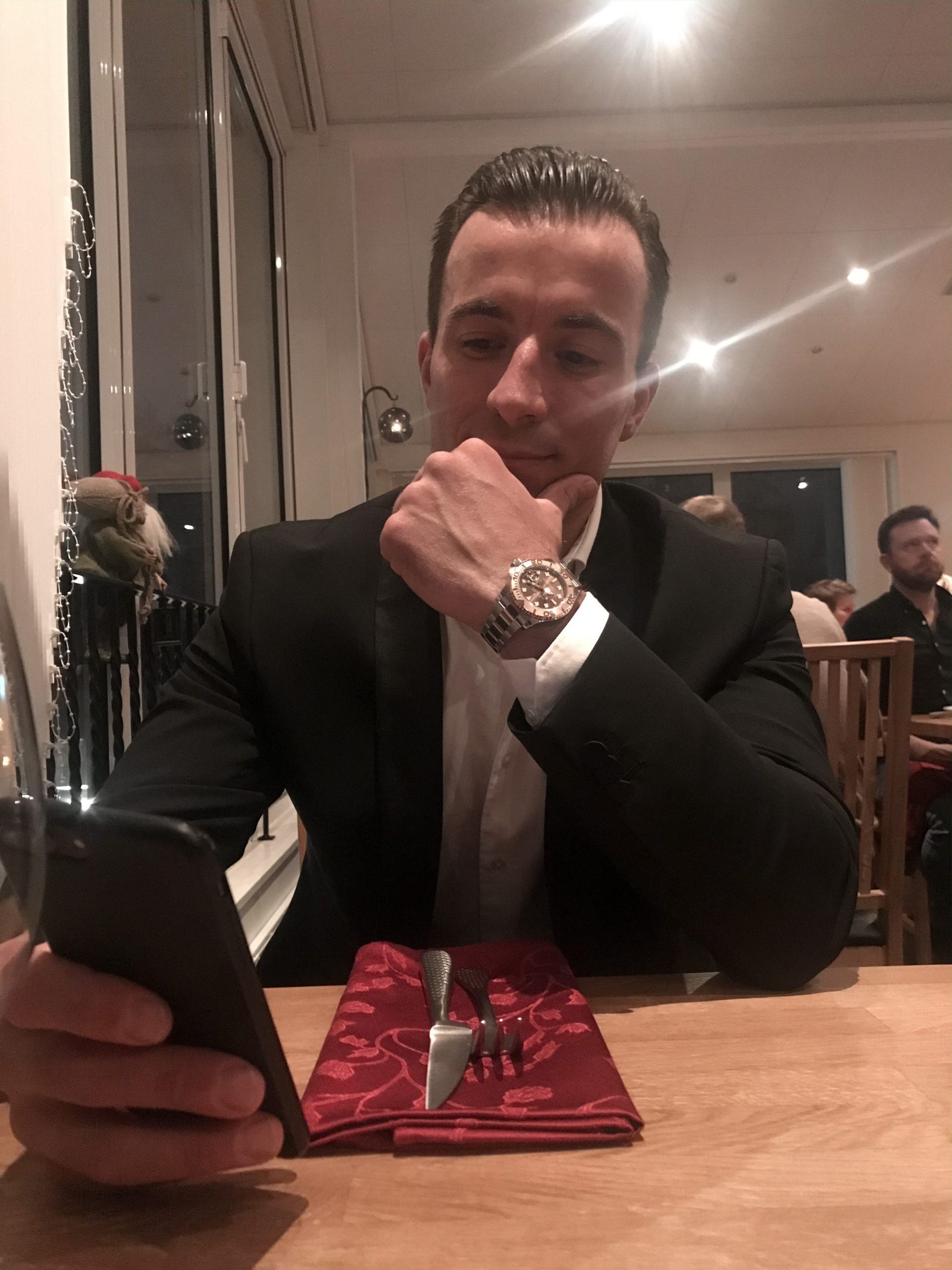 9FF5DBA1-08F5-47DD-9C4B-08DE1CBF15A6-1-scaled - middag sälen lammet grisen