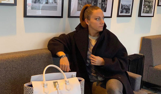 450B9CFE-846A-4E5B-AA2F-20E57563BB65