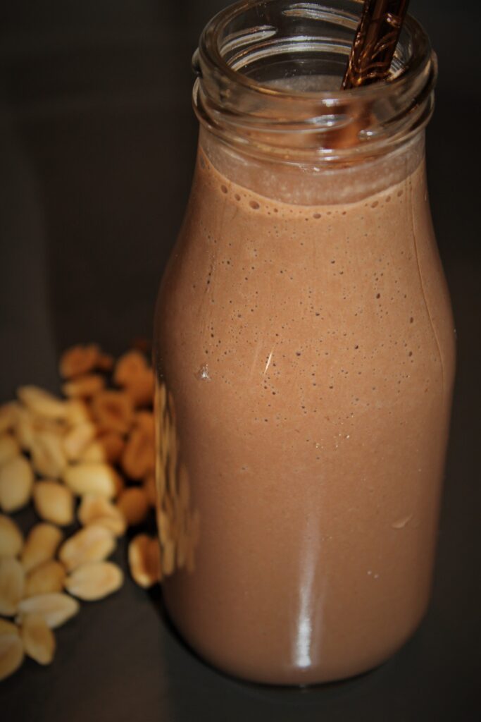IMG_9378-2-683x1024 - Recept på snickers smoothie