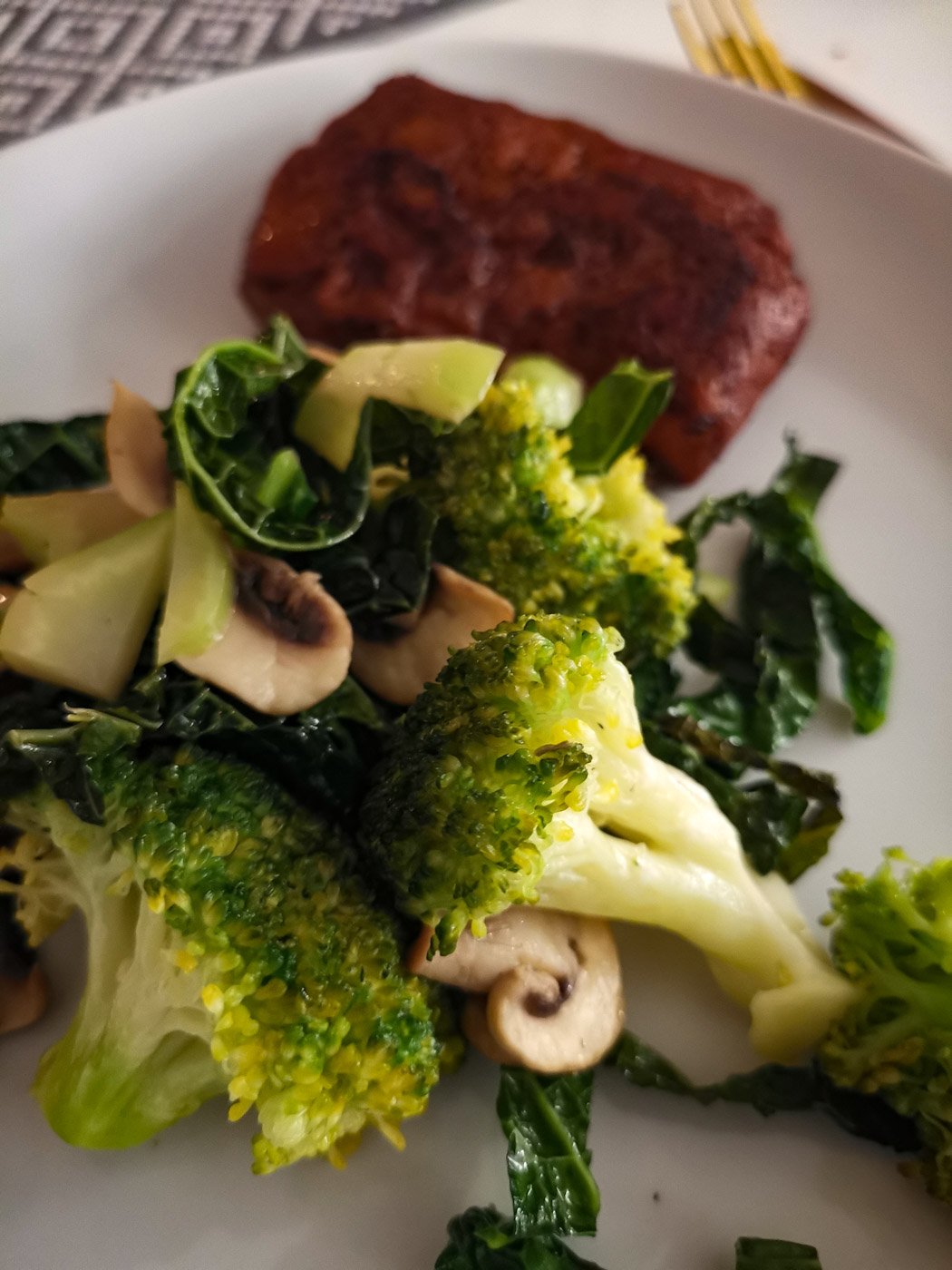 psx_20181204_0818542446043413206449174 - Grönt och skönt middagstips! Varm broccolisallad
