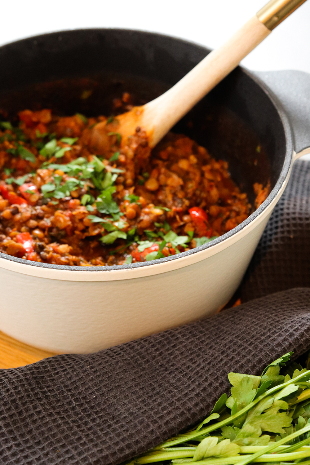 linsfärs i gjutjärsgryta