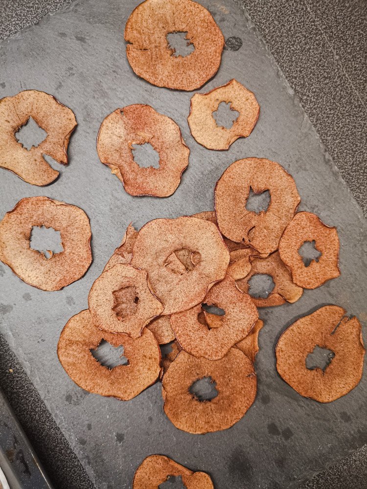 psx_20191229_002259275575387116074176 - Äppelchips - nyttiga snacks att göra själv