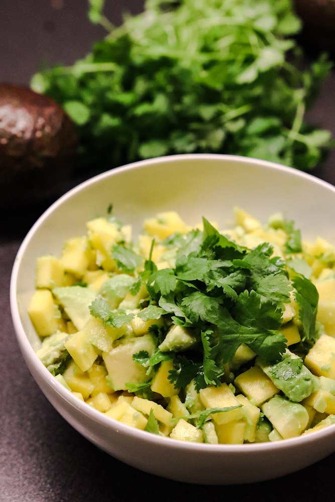 psx_20200125_1818546771525860592903692 - Mango- och avokadosalsa med koriander