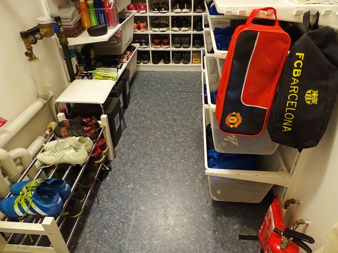 430CE0D1-5371-437D-8495-FB65D1A5BC2B - Walk-in-closet för träningskläder