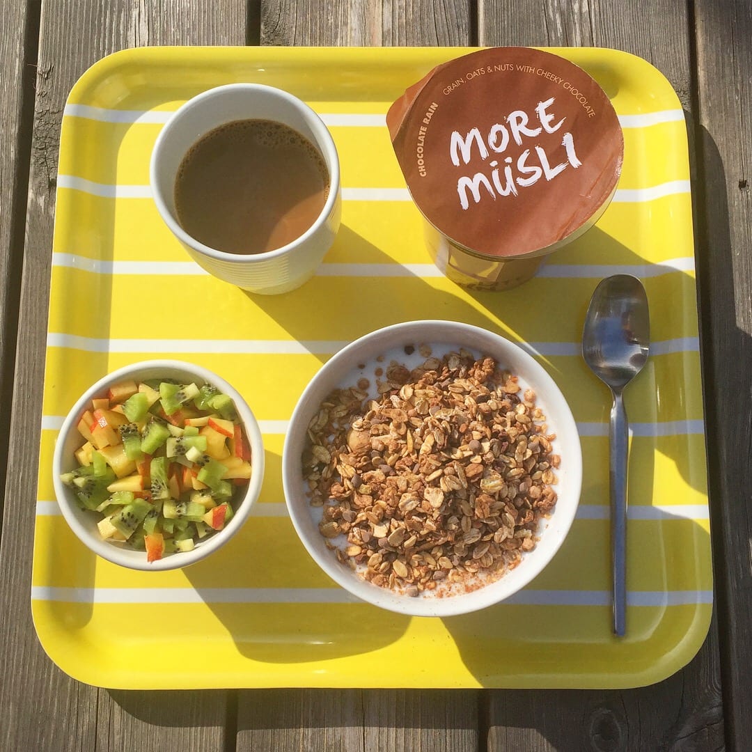 Frukost på altanen