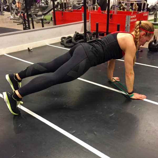 IMG_5176-e1489784165175 - Armhävningsgång med gummiband