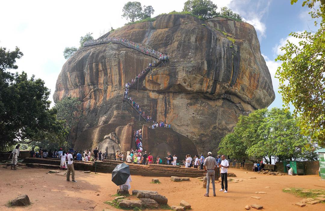 14B30038-B1FC-4E21-90E7-76E7494B3CEA - Fredagshoppet på Lion Rock
